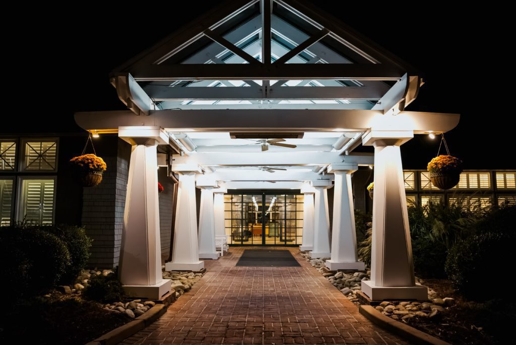 Entrance to Kingsmill country club