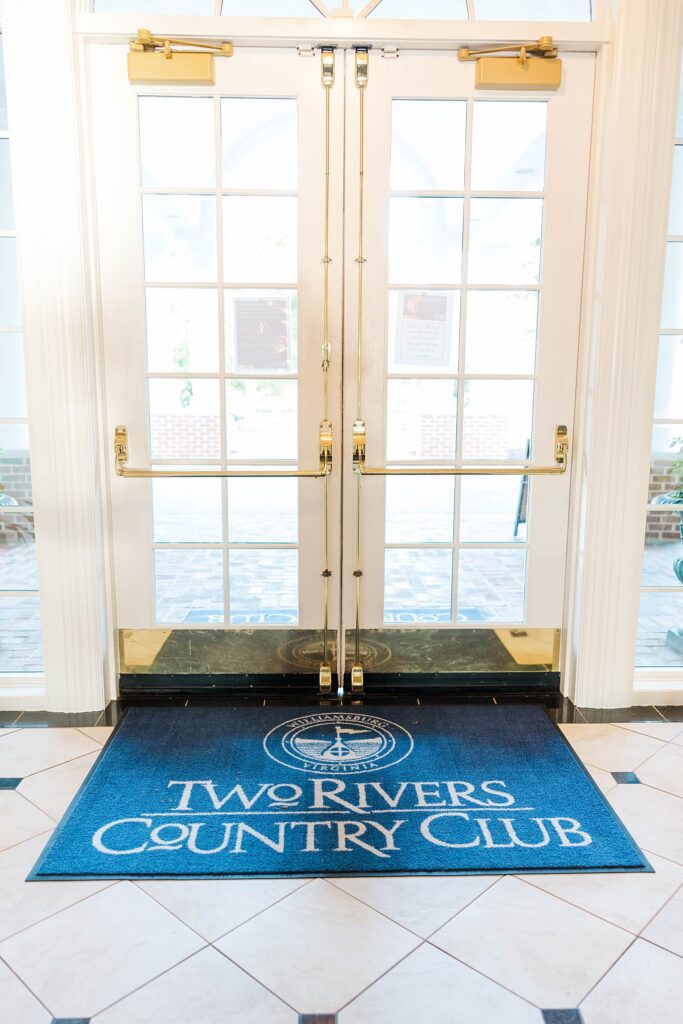 entrance to Two Rivers Country Club, a wedding venue in Williamsburg, VA